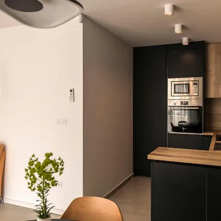 Apartment Lovely In With Wifi *